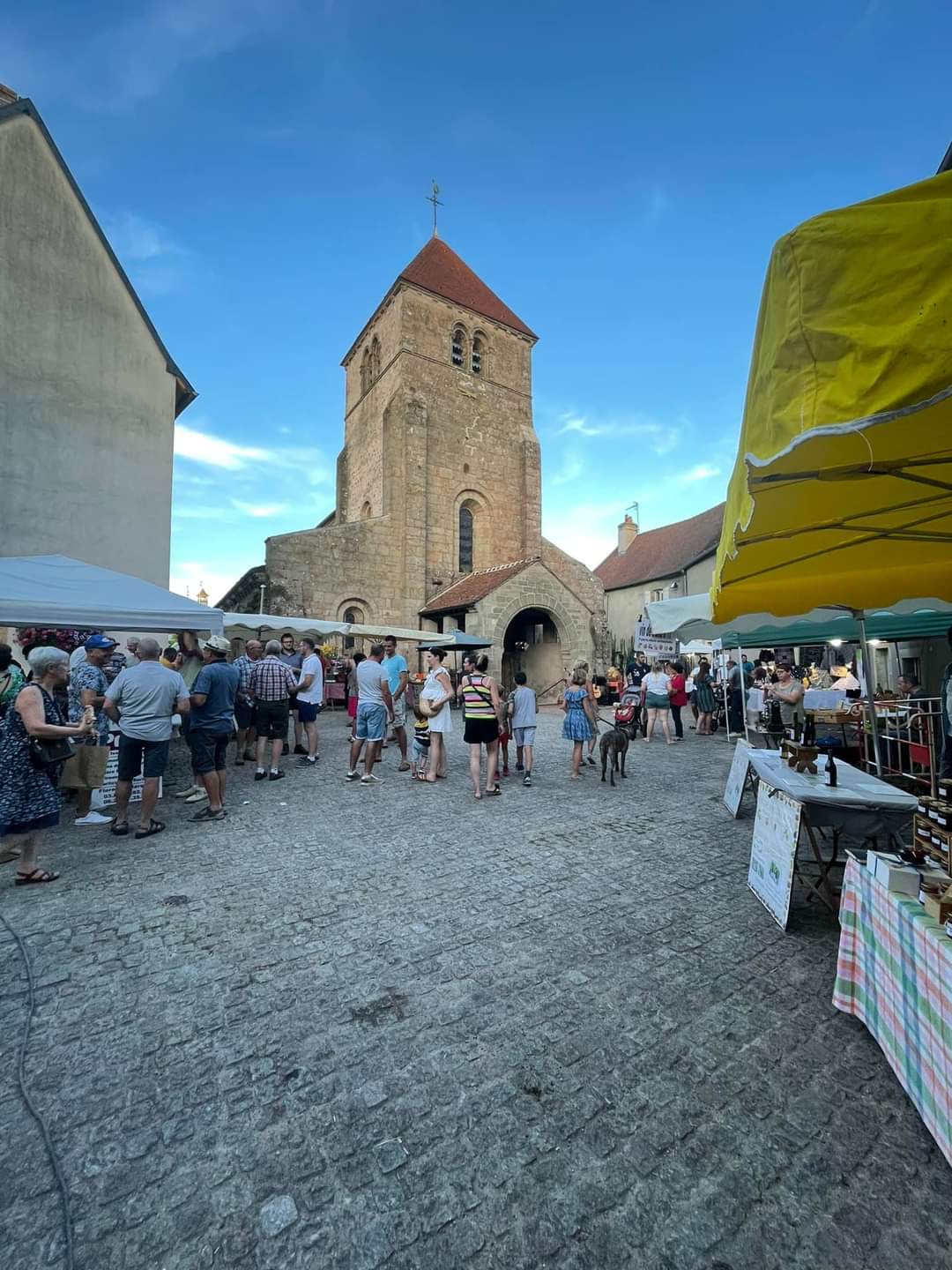 Marché artisanal