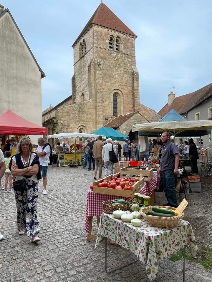 Marché nocturne 08 août 2023